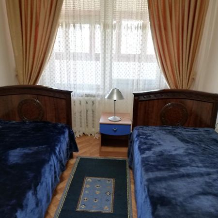 3Br Chorsu Apartamento Taskent Exterior foto